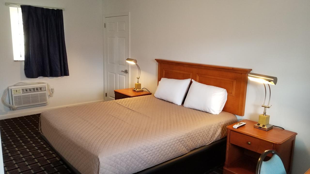 Budget Inn Breezewood Esterno foto
